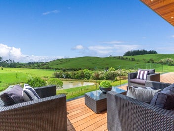 Auction Fast Approaching- Brand New Luxury