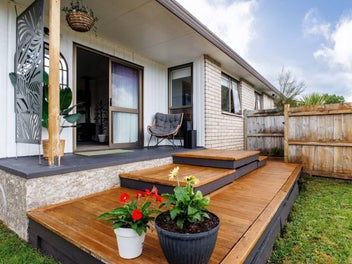 Renovated Kawerau Hillside Home