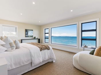 LAST WEEK TO VIEW BEFORE THE AUCTION!