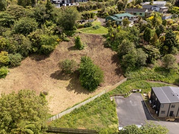 4,000sqm Across Three Titles with City Views