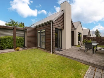 Central Queenstown Opportunity - 365-Day VA...