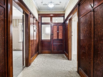 Tenanted Investment with Long-Term Upside