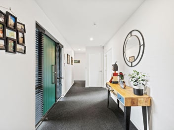 Room to Live: 3 Beds, Study & Dual Living