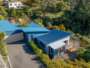 Architectural, Spacious, Big On Views & Garaging