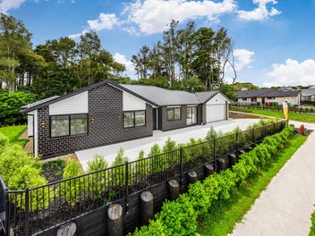 Modern Living Meets Nature at 5 Spudman Rise