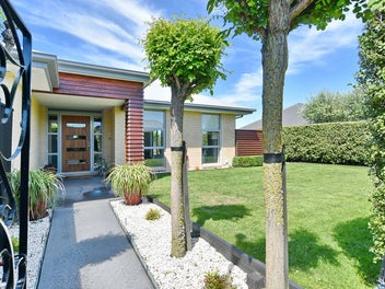 Zoned For Education!!