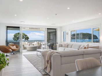 Main Beach Grandstand