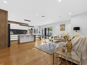 Vendor Says Sell! Home & Granny Bargain!