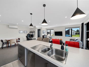 Owners Moving - Bring An Offer