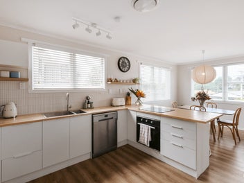 Dreamy Matua Hideaway