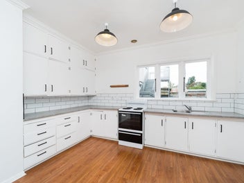 Central Character Charm