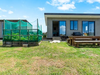 4.2 Hectares of Privacy and Ocean Outlook