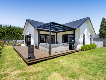 Move-In Ready, Modern Living