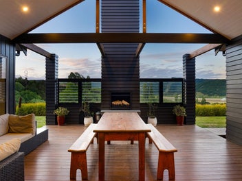 Exquisitely established