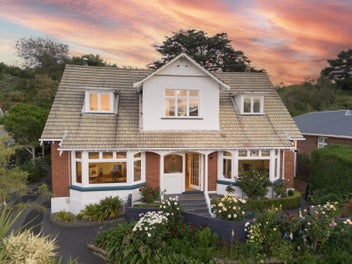 Beachside vibe and living – Primo location