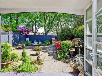 Perfect Gladstone oasis