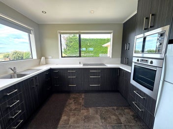 Larger Lifestyle Property in Wallacetown - 13ha