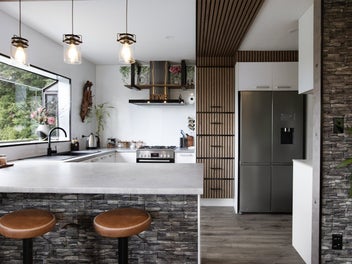 Secluded bush retreat with modern comforts