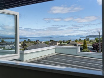 Art Deco Character. Lake Views. Act Now.