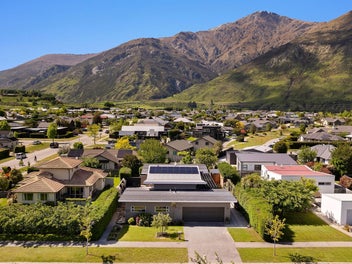 FABULOUS FAMILY HOME