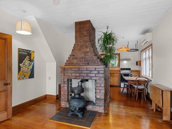 Timeless Lyttelton character