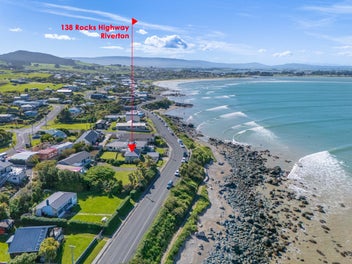 Riverton Rocks Waterfront Bliss