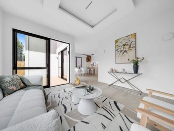 Freehold, New, The best buy in Sunnyhills!