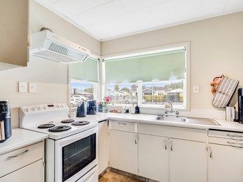 STOP DREAMING. START EARNING. THIS IS YOUR ENTRY.