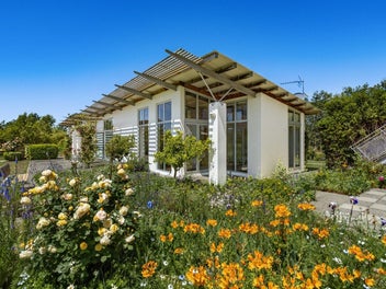 Riverside returns moments from town