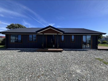 Modern Comfort Meets Contemporary Style