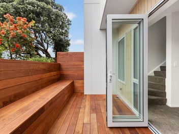 Brand New Boutique Complex