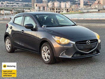 2014 Mazda Demio 13S / Low kms