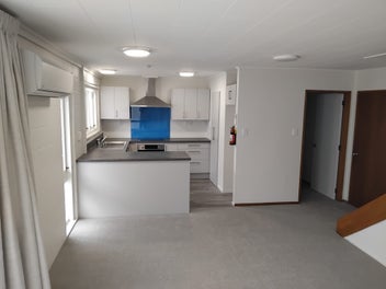 $$$$1,000p/w PASSIVE+MODERN HOME+S/C FLAT