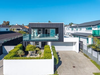 Exceptional waterfront living