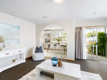 Vacant, Freehold & Priced to Sell!