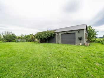 Peaceful Rural Lifestyle