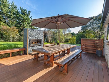 Modern comfort in a private rural setting