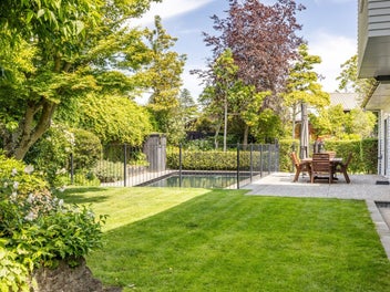 Prestige Location, Elegance and Privacy