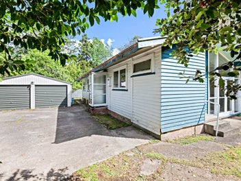 Do up project on freehold 1748m2 section