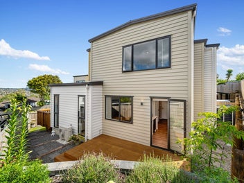 Affordable Botany Gem with Style & Serene Views