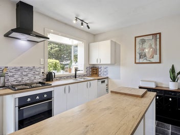 1196 sqm (approx.) MDR Land with Storage