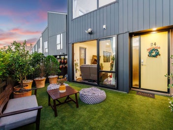 Your next home, next to Western Park