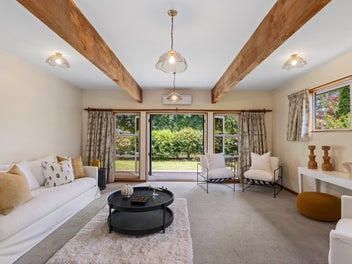 Quiet position, strong zones, family scale