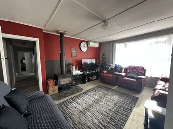 Tidy 3 bedroom- first home opportunity