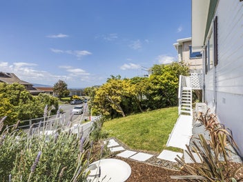 Renovated throughout, Move-in ready, Gorgeous