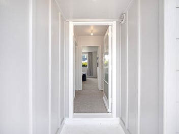 Superbly Renovated 3 Bedrooms + Study