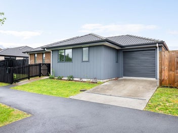 Motivated Vendor - Must Be Sold