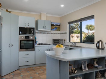 Serenity in Athenree