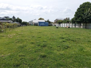 Sections by the beach