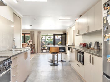 A Unique Lifestyle in Ruby Bay!